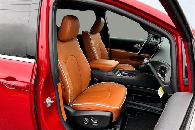 2026 Chrysler Pacifica Pinnacle AWD