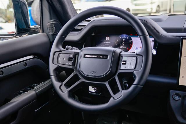 2026 Land Rover Defender P635 OCTA Black