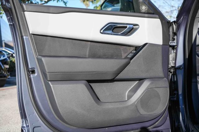 2026 Land Rover Range Rover Velar P250 Dynamic SE