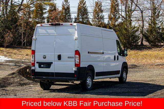 2025 Ram ProMaster 2500 Cargo Van Tradesman High Roof 159" WB w/Pass Seat