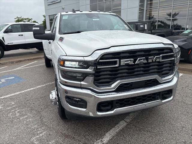 2026 Ram 3500 Big Horn Crew Cab 4x4 8' Box