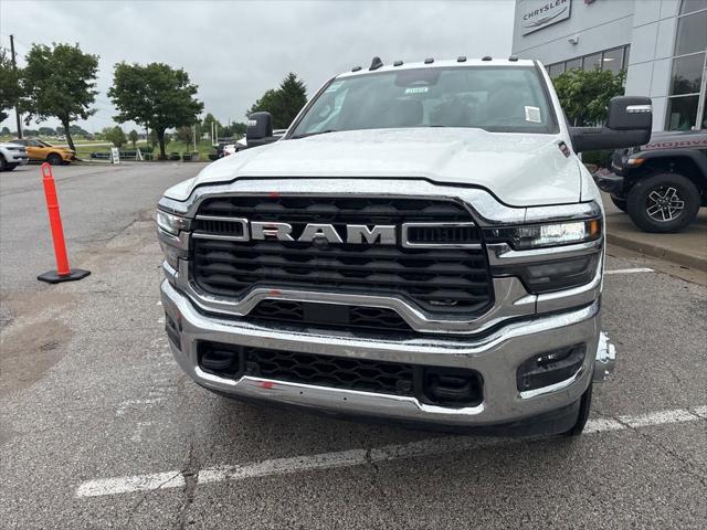 2026 Ram 3500 Big Horn Crew Cab 4x4 8' Box