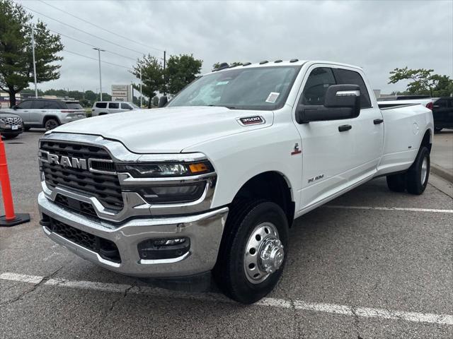2026 Ram 3500 Big Horn Crew Cab 4x4 8' Box