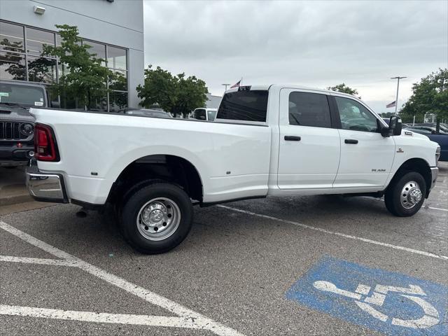 2026 Ram 3500 Big Horn Crew Cab 4x4 8' Box