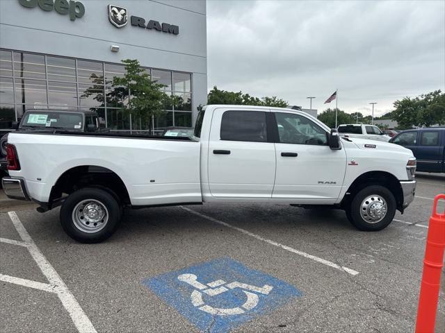 2026 Ram 3500 Big Horn Crew Cab 4x4 8' Box