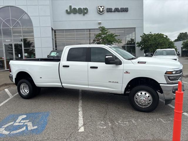 2026 Ram 3500 Big Horn Crew Cab 4x4 8' Box