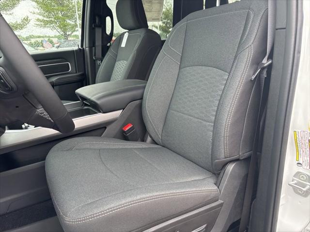 2026 Ram 3500 Big Horn Crew Cab 4x4 8' Box
