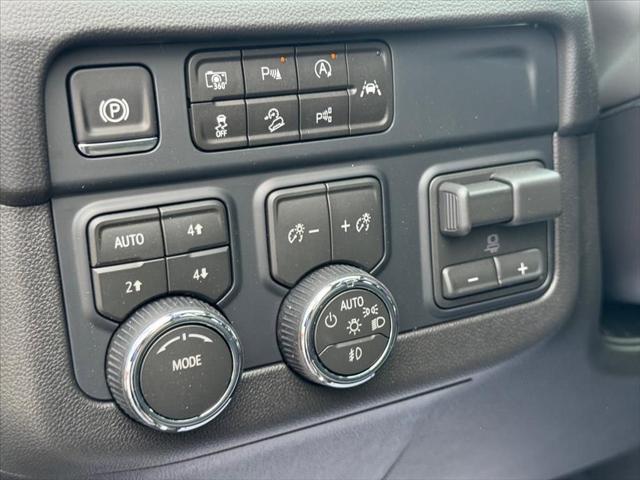 2026 Chevrolet Suburban Premier, 4WD