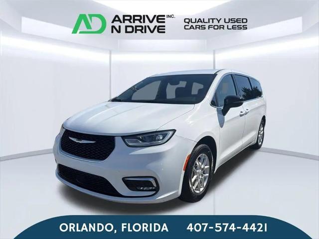 2025 Chrysler Pacifica Select for sale in Orlando, FL