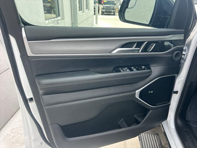 2026 Jeep Grand Wagoneer Limited Altitude 4x4