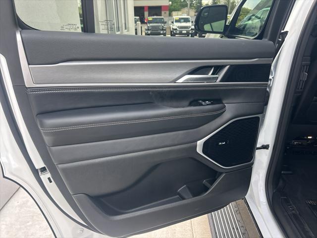 2026 Jeep Grand Wagoneer Limited Altitude 4x4