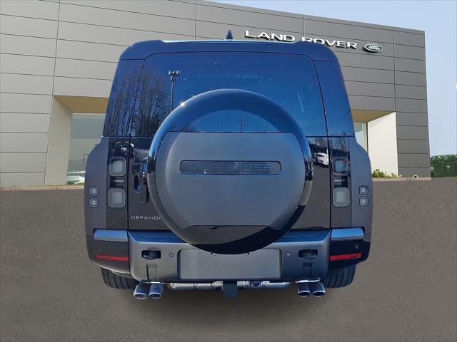 2026 Land Rover Defender P500 V8