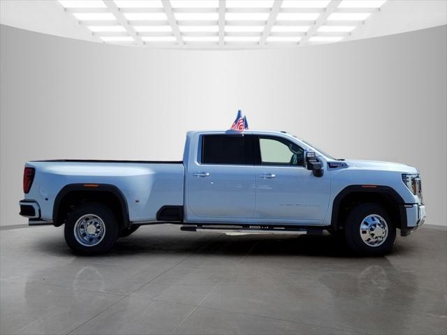 2026 GMC Sierra 3500HD Crew Cab, Long Bed, Denali Dual Rear Wheel, 4WD