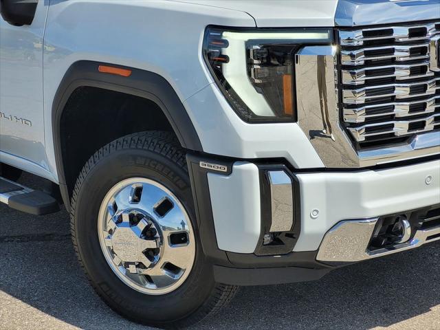 2026 GMC Sierra 3500HD Crew Cab, Long Bed, Denali Dual Rear Wheel, 4WD