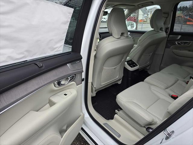 2026 Volvo XC90 Plug-In Hybrid Ultra, T8 AWD, Electric/Gasoline, Bright, 7 Seats