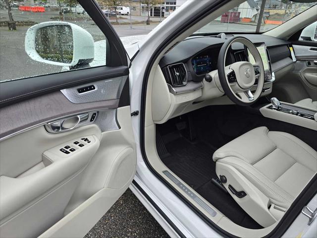 2026 Volvo XC90 Plug-In Hybrid Ultra, T8 AWD, Electric/Gasoline, Bright, 7 Seats