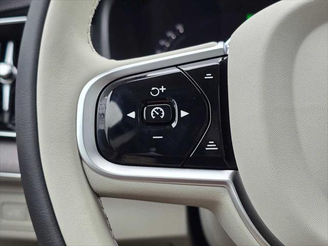 2026 Volvo XC90 Plug-In Hybrid Ultra, T8 AWD, Electric/Gasoline, Bright, 7 Seats