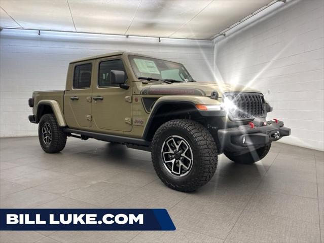 2026 Jeep Gladiator GLADIATOR SHADOW OPS 4X4 2026 Jeep Gladiator GLADIATOR SHADOW OPS 4X4