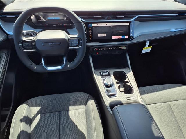 2026 Jeep Cherokee Laredo 4x4