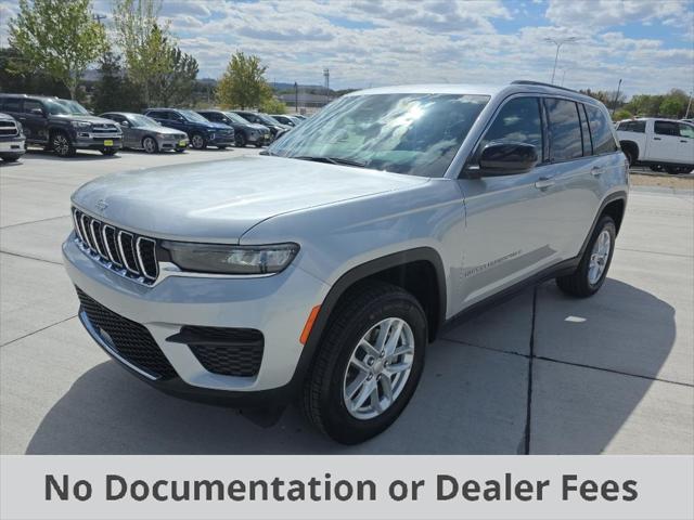2026 Jeep Grand Cherokee GRAND CHEROKEE LAREDO X 4X4