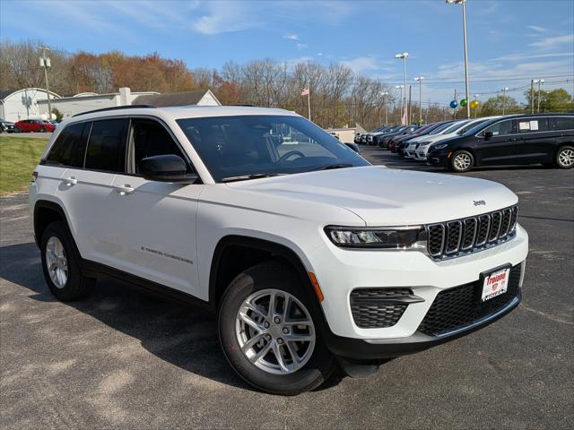 2026 Jeep Grand Cherokee GRAND CHEROKEE LAREDO X 4X4