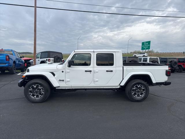 2026 Jeep Gladiator GLADIATOR SAHARA 4X4