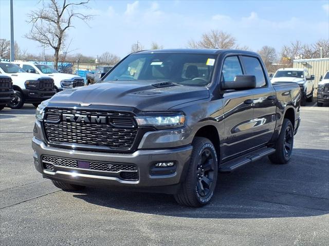 2026 Ram 1500 Express Crew Cab 4x4 5'7" Box