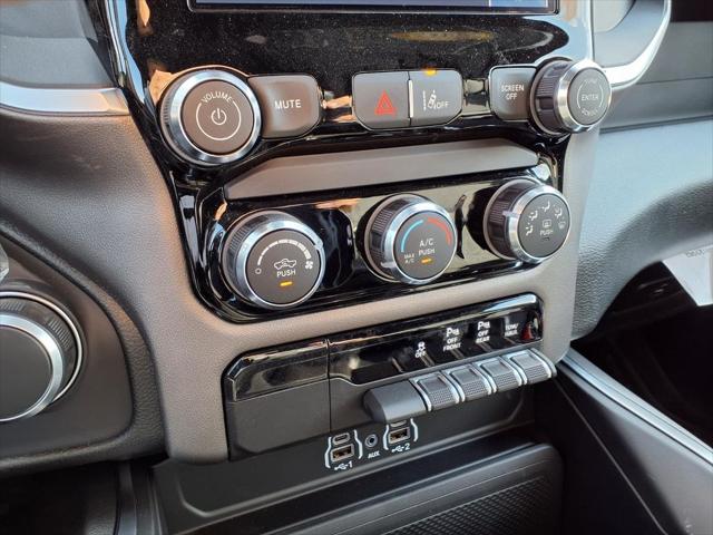 2026 Ram 1500 Express Crew Cab 4x4 5'7" Box