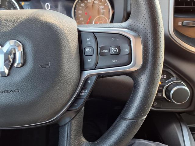 2026 Ram 1500 Express Crew Cab 4x4 5'7" Box