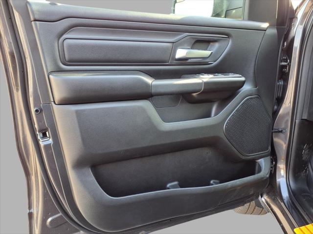 2026 Ram 1500 Express Crew Cab 4x4 5'7" Box
