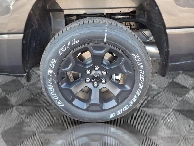 2026 Ram 1500 Express Crew Cab 4x4 5'7" Box