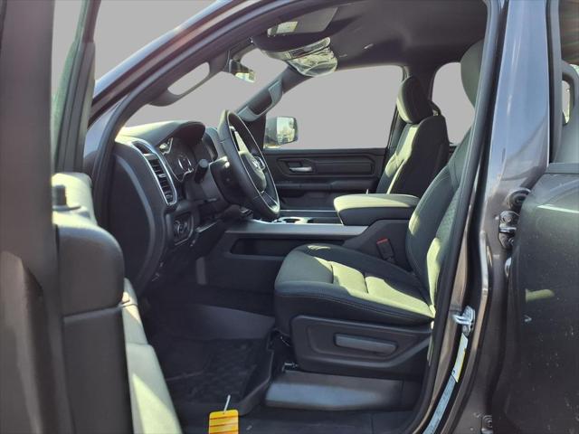 2026 Ram 1500 Express Crew Cab 4x4 5'7" Box