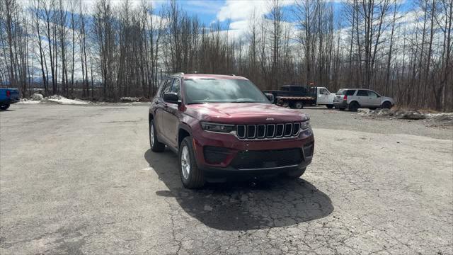 2026 Jeep Grand Cherokee GRAND CHEROKEE LAREDO X 4X4