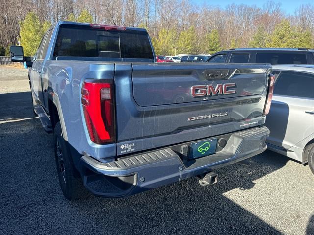 2024 GMC Sierra 2500HD 4WD Crew Cab Standard Bed Denali