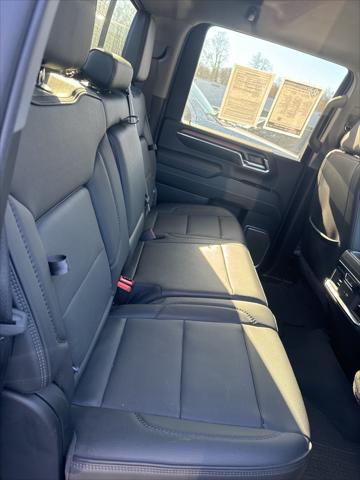 2024 GMC Sierra 2500HD 4WD Crew Cab Standard Bed Denali
