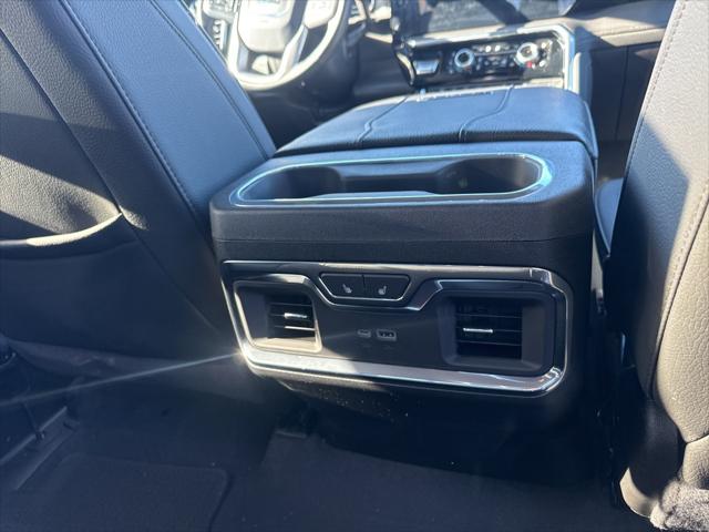 2024 GMC Sierra 2500HD 4WD Crew Cab Standard Bed Denali