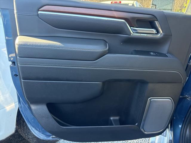 2024 GMC Sierra 2500HD 4WD Crew Cab Standard Bed Denali