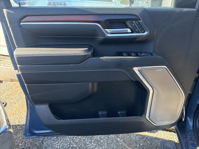 2024 GMC Sierra 2500HD 4WD Crew Cab Standard Bed Denali