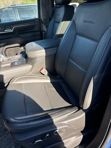 2024 GMC Sierra 2500HD 4WD Crew Cab Standard Bed Denali