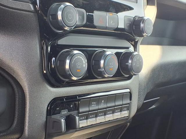2025 Ram 3500 Tradesman/Big Horn