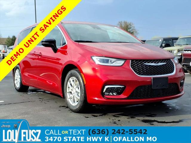 2026 Chrysler Pacifica Select for sale in O Fallon, MO