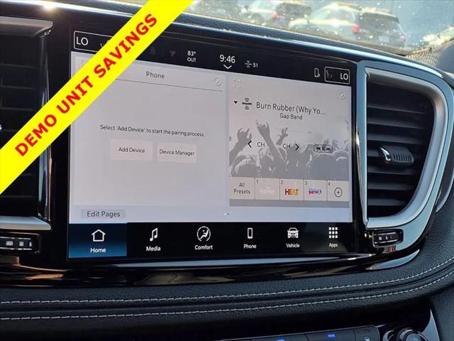 2026 Chrysler Pacifica Select