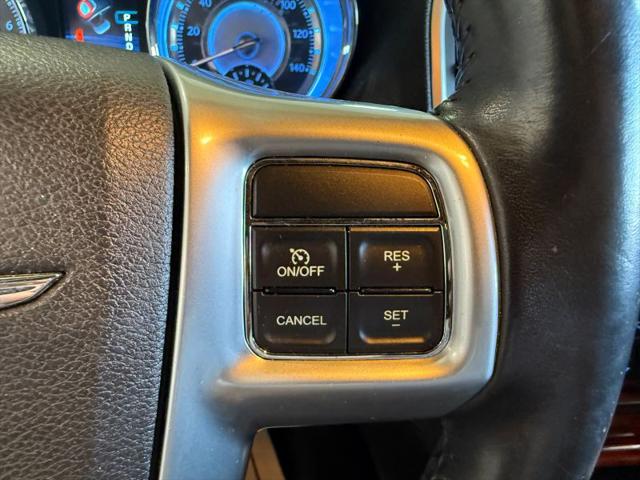2013 Chrysler 300 Motown