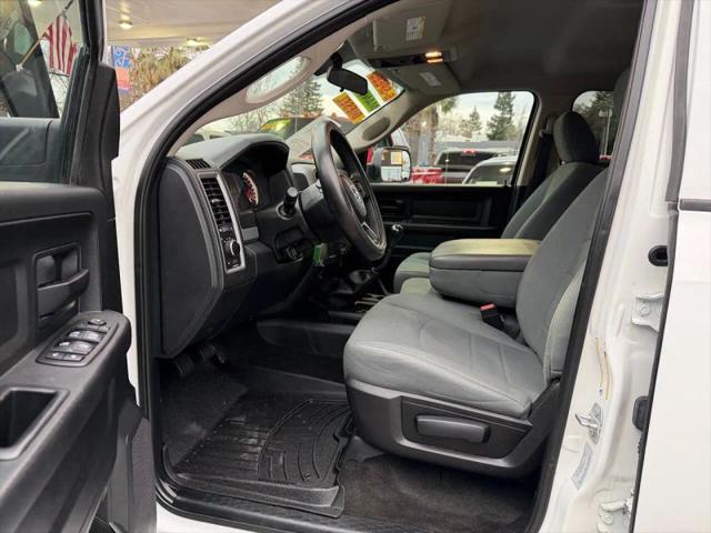 2017 Ram 3500 Tradesman Crew Cab 4x4 8' Box