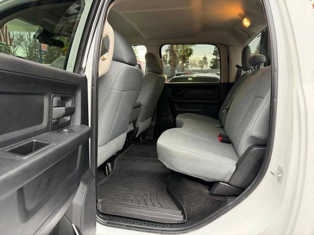 2017 Ram 3500 Tradesman Crew Cab 4x4 8' Box