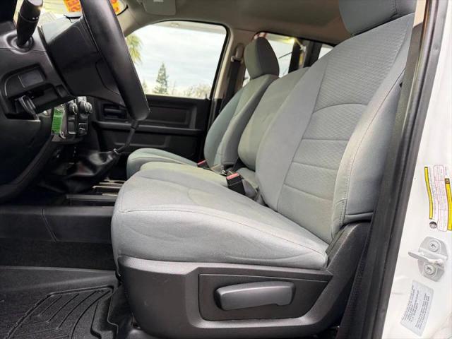 2017 Ram 3500 Tradesman Crew Cab 4x4 8' Box