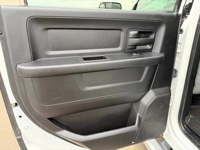 2017 Ram 3500 Tradesman Crew Cab 4x4 8' Box