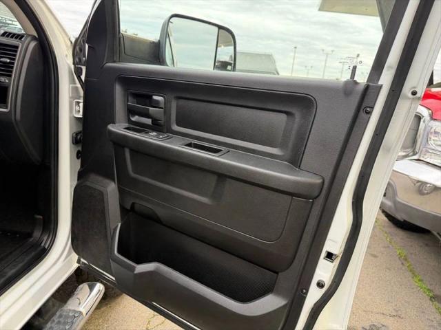 2017 Ram 3500 Tradesman Crew Cab 4x4 8' Box
