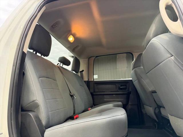 2017 Ram 3500 Tradesman Crew Cab 4x4 8' Box