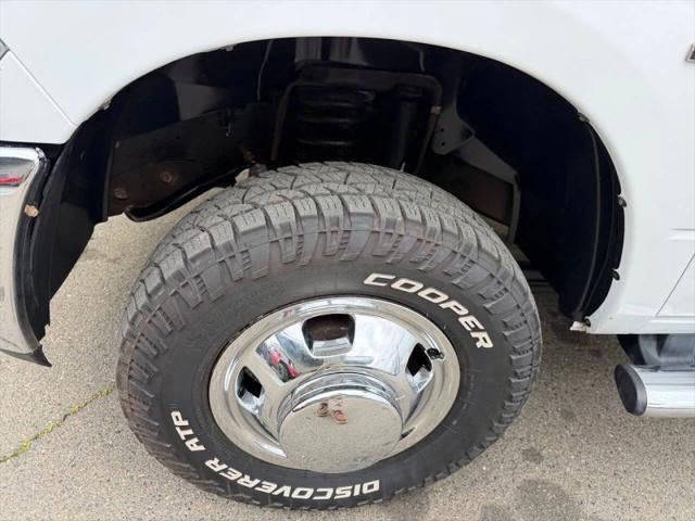 2017 Ram 3500 Tradesman Crew Cab 4x4 8' Box
